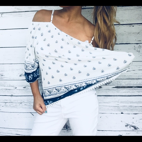 Cato Tops - Cato off Shoulder Loose Printed Top Blouse Sz L